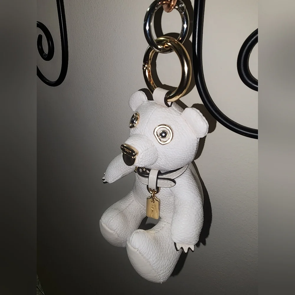 Coach Signature C White Cream Leather Mixed Metals Bear Purse Charm Keychain NEW - Picture 17 of 17
